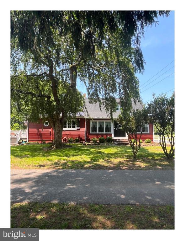 property at 279 Palatine Rd