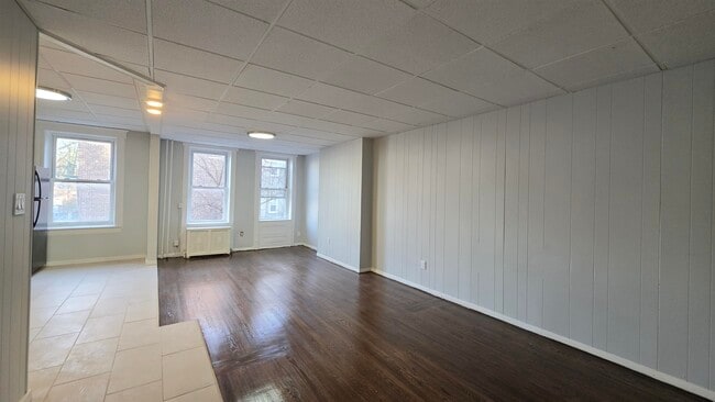 722 West Side Ave in Jersey City, NJ - Building Photo - Building Photo