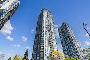 13696-13100 100 Ave in Surrey, BC - Building Photo