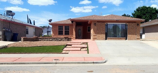 property at 3115 Sal Berroteran Dr
