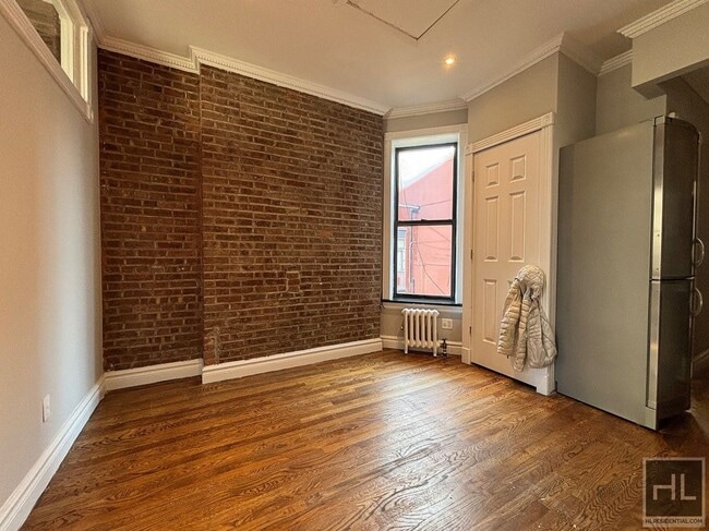 MOTT ST., Unit 23