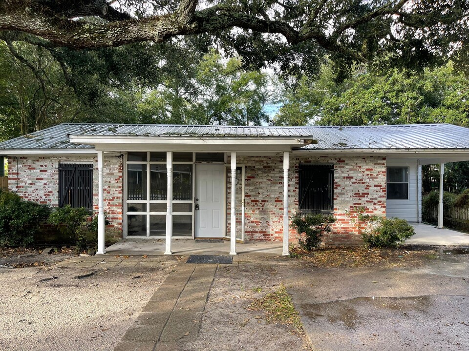 1817 Parsley Ave in Pascagoula, MS - Building Photo