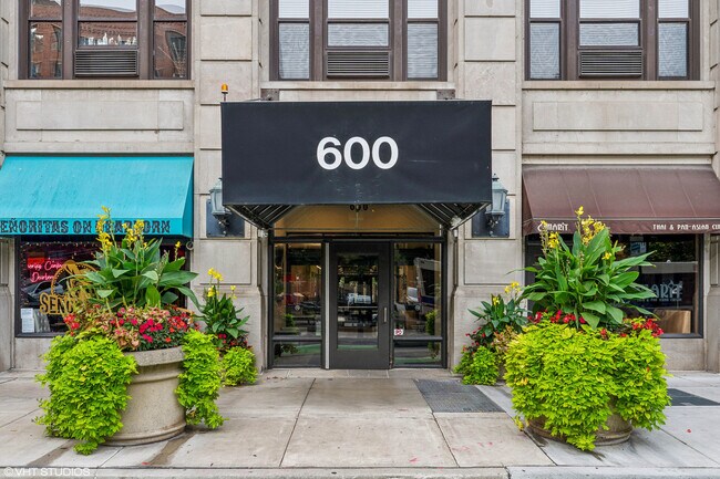 600 S Dearborn St in Chicago, IL - Building Photo - Building Photo