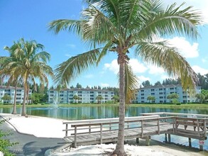 16645 Lake Cir Dr in Ft. Myers, FL - Building Photo - Building Photo