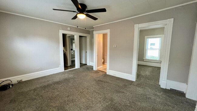 1045 Alpine Ave NW in Grand Rapids, MI - Building Photo - Building Photo