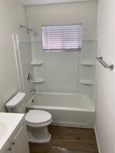 5623 Maywood Dr in Houston, TX - Building Photo - Building Photo