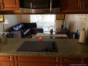 20200 NE 27th Ct in Aventura, FL - Building Photo - Building Photo