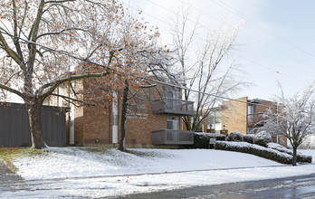 Terrace Towne Apartments in Ogden, UT - Building Photo - Building Photo