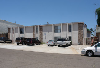 Hawthorne Apartments in San Diego, CA - Building Photo - Building Photo