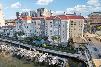 700 S Harbour Island Blvd in Tampa, FL - Building Photo - Building Photo