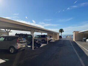 620 Edgewater Dr in Dunedin, FL - Building Photo - Building Photo