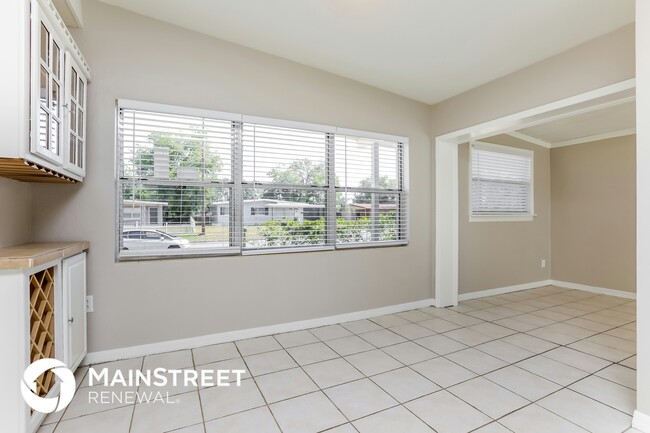 6136 Bolling Dr in Orlando, FL - Building Photo - Building Photo
