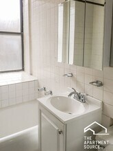 540 W Briar Pl in Chicago, IL - Foto de edificio - Building Photo