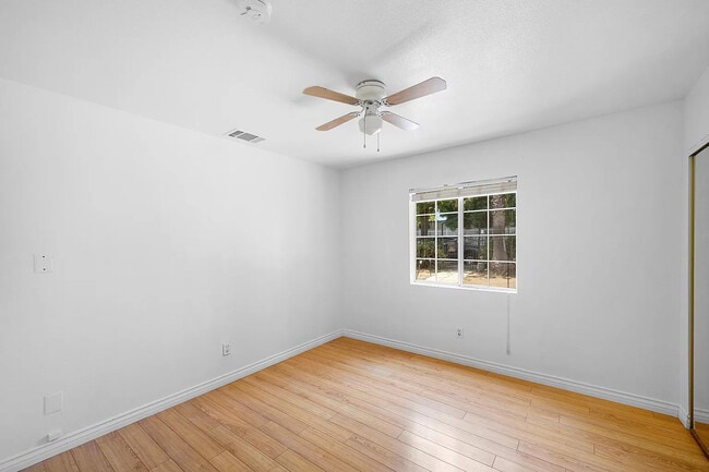 14012 Sayre St in Sylmar, CA - Building Photo - Building Photo