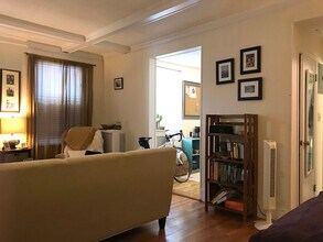 124 Sutherland Rd, Unit 1 in Boston, MA - Building Photo - Building Photo