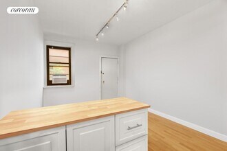106 Thompson St in New York, NY - Foto de edificio - Building Photo