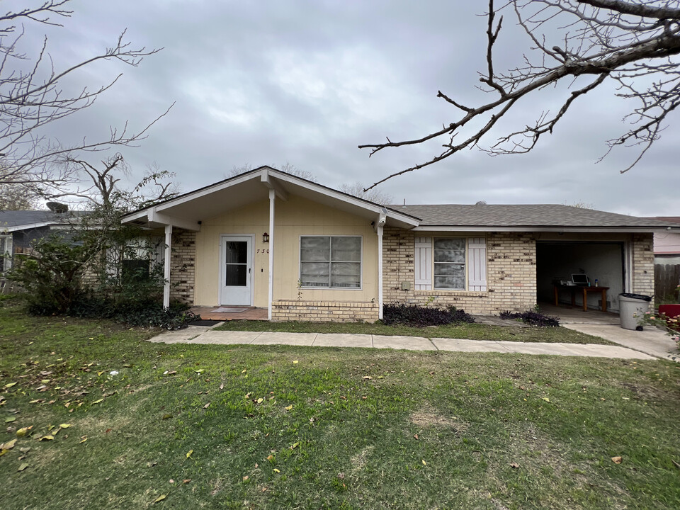 7302 Glen Hvn in San Antonio, TX - Building Photo
