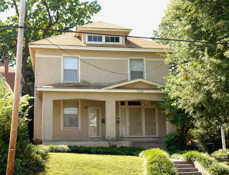 2091 Linden Ave in Memphis, TN - Building Photo