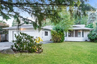 2134 Hemlock St SE in Auburn, WA - Building Photo