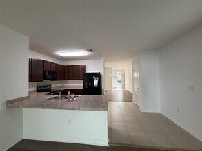 10212 Hawk Storm Ave in Tampa, FL - Building Photo - Building Photo