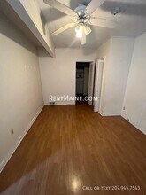142 Pine St in Bangor, ME - Building Photo - Building Photo