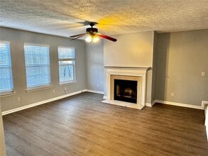 2990 Storybook Ln in Grayson, GA - Building Photo - Building Photo