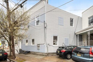 1016 Paterson Plank Rd in North Bergen, NJ - Building Photo