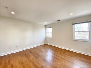 94 East Ave in Norwalk, CT - Building Photo - Building Photo