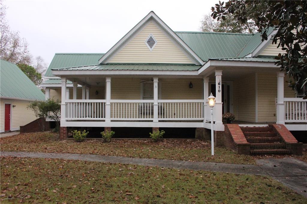 610 Rock Springs Rd in Grayson, GA - Building Photo