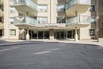 40 Delisle Apartments in Toronto, ON - Building Photo - Building Photo