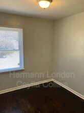 9839 Medford Dr in St. Louis, MO - Building Photo - Building Photo