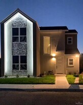5517 N Crown Point in Pharr, TX - Building Photo