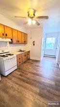 39 Passaic Ave-Unit -39B in Nutley, NJ - Building Photo - Building Photo