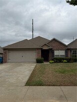 1907 SW Stonegrove Rd in Bentonville, AR - Building Photo