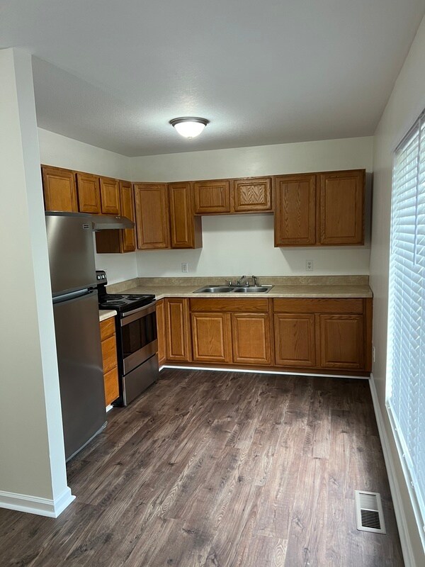 800 Lullwater Rd in Chattanooga, TN - Building Photo - Building Photo