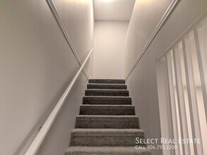 5662 Vedder Rd in Chilliwack, BC - Building Photo - Building Photo