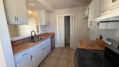 14409 Keri Cir in Oklahoma City, OK - Building Photo - Building Photo