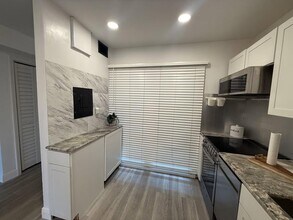 719 S Beach St in Daytona Beach, FL - Building Photo - Building Photo