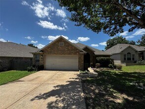 1429 Scheider Dr in Austin, TX - Building Photo - Building Photo