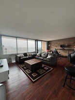 101 Bar Harbour Rd in Schaumburg, IL - Building Photo