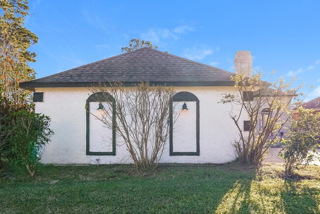 property at 20003 Atasca Villas Dr