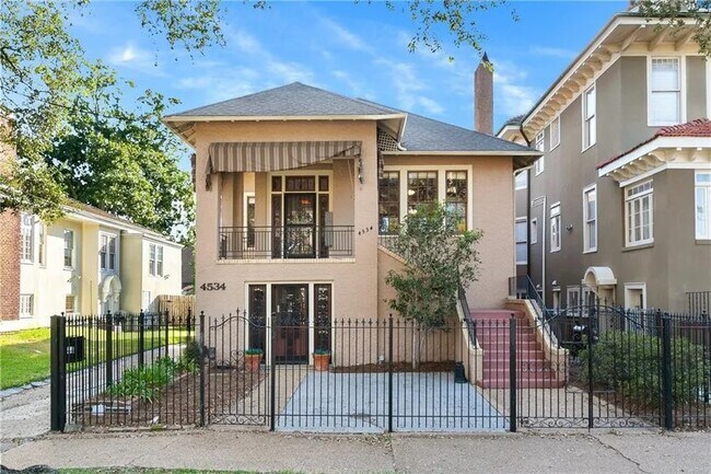 4534 Canal St, Unit BOTTOM APARTMENT