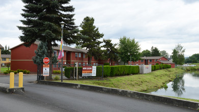 Washington Square in Longview, WA - Building Photo - Building Photo