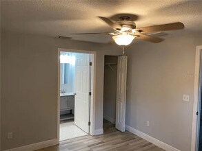 811 E Okaloosa Ave in Tampa, FL - Building Photo - Building Photo
