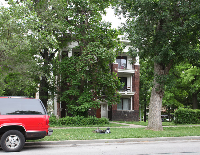 2725-2727 Benton Blvd in Kansas City, MO - Foto de edificio - Building Photo