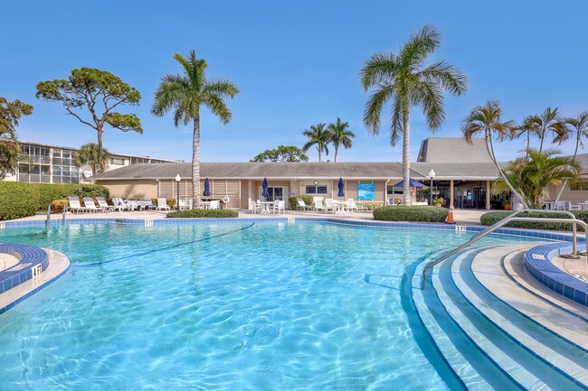 2687 Garden Dr N in Lake Worth Beach, FL - Building Photo - Building Photo