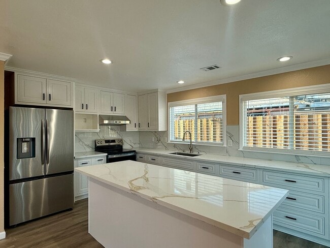 3012 Sunburst Dr in San Jose, CA - Building Photo - Building Photo