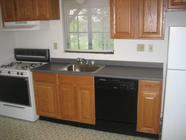 611 Tingley Ave, Unit 1