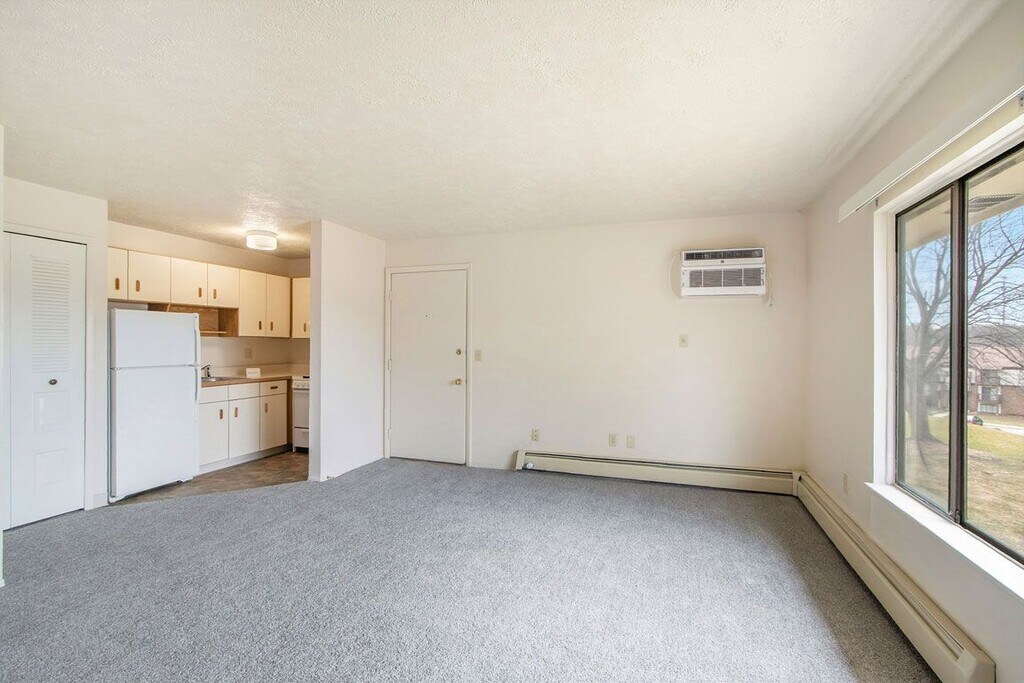 Wingate Apartments in Grand Rapids, MI