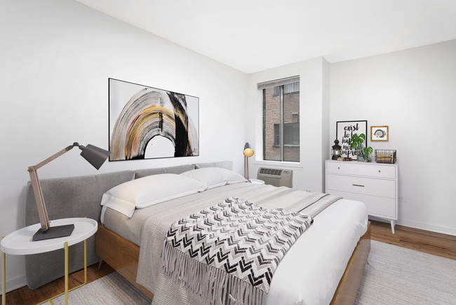 2630 N. Hampden Court in Chicago, IL - Building Photo - Building Photo